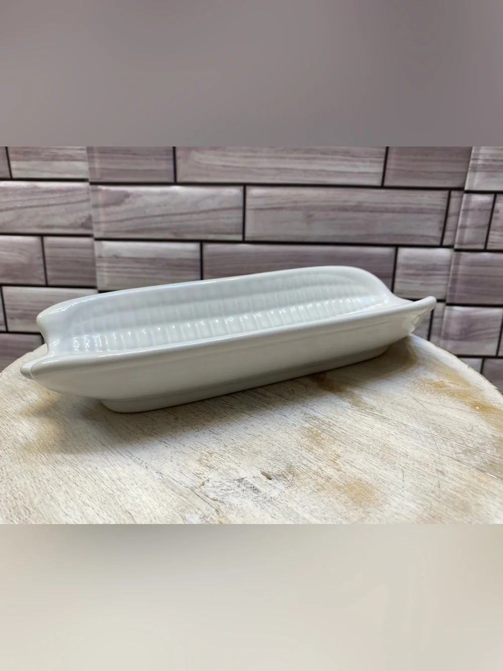 Le Creuset ❤️Sweet Corn Dish white NWT**